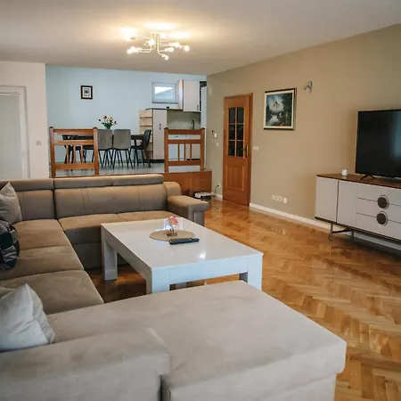 Ero * يوبوسكي