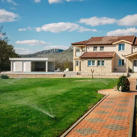 Ero * يوبوسكي