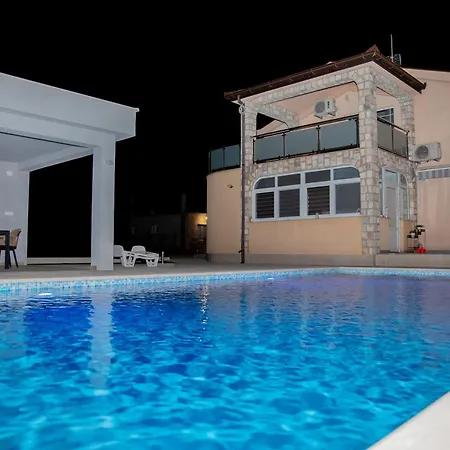 Guest house Ero